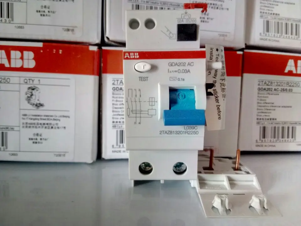 Distributors ABB-China Miniature Circuit Breaker 2TAZ140200R0065 SH202-B6 MCB circuit breaker