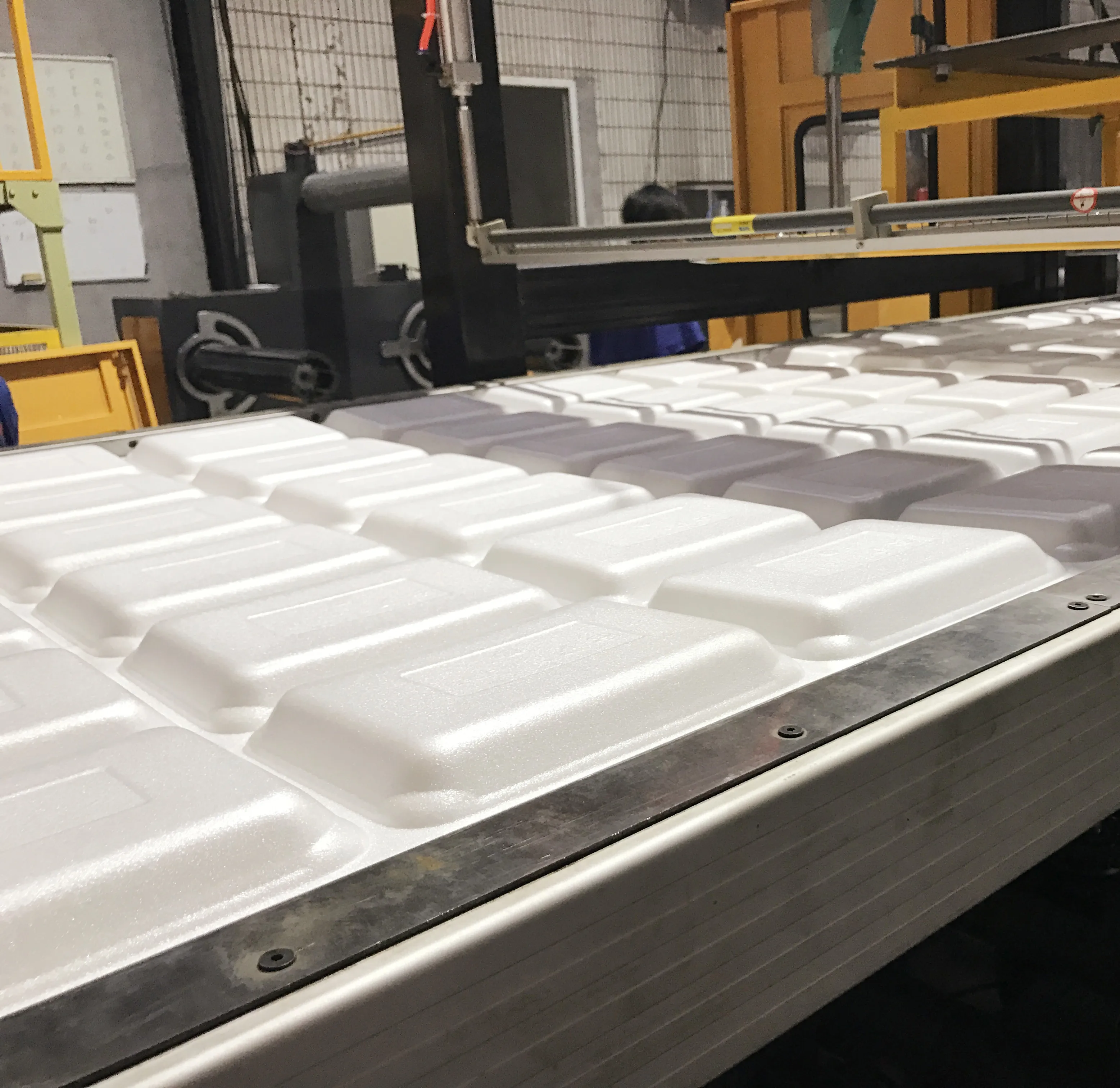 disposable Polystyrene PS plastic thermocol food box container plate making machine price in Pakistan