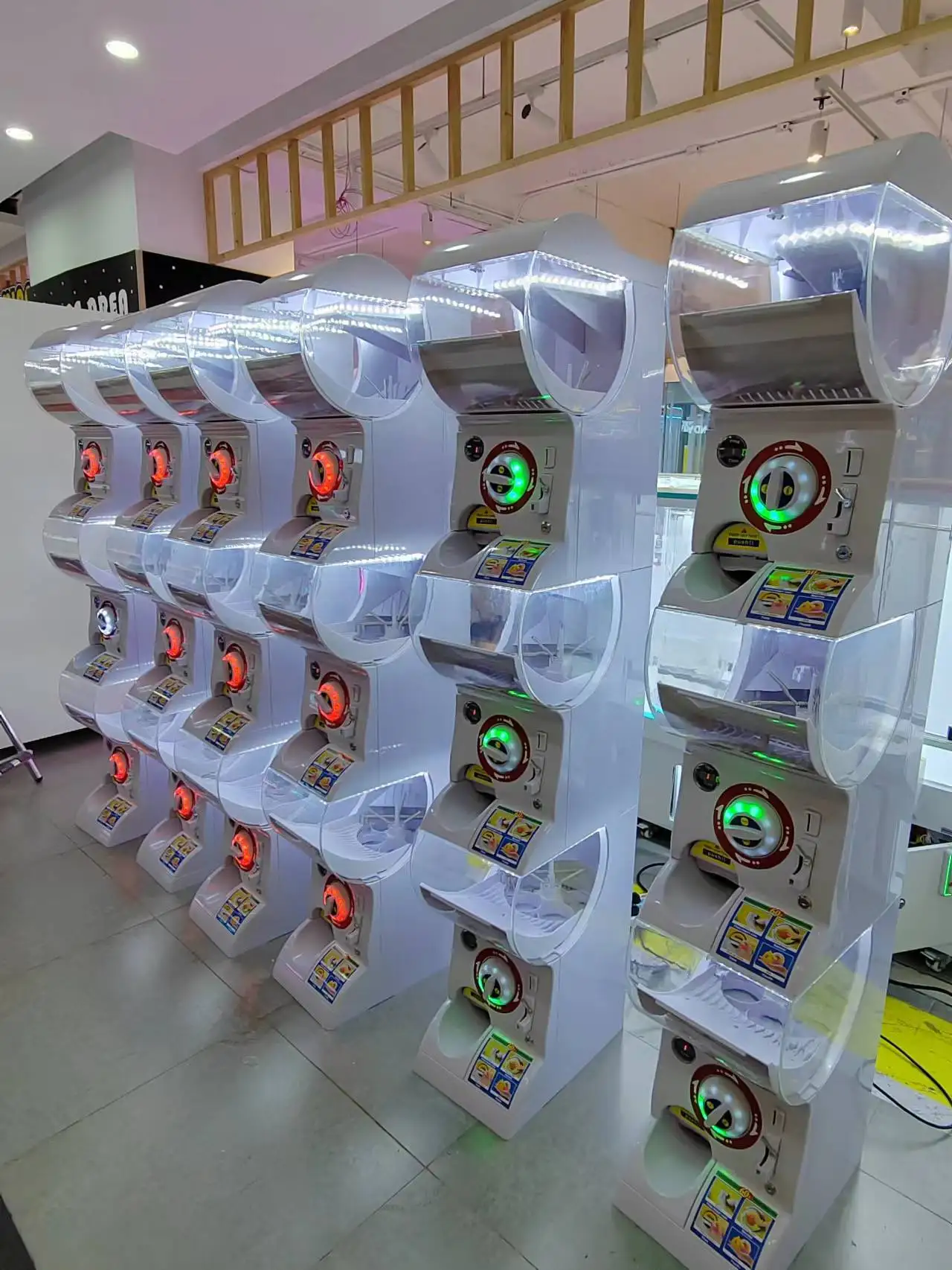 Gashapon Toys Machine Plastic Capsule Egg Toys Capsule Gashapon Vending Machine candy egg twist card gacha token vending machine