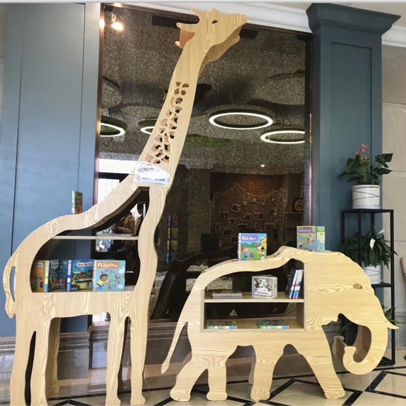 Creative giraffe  sales office soft decoration display bookshelf shop window kindergarten picture book library early education