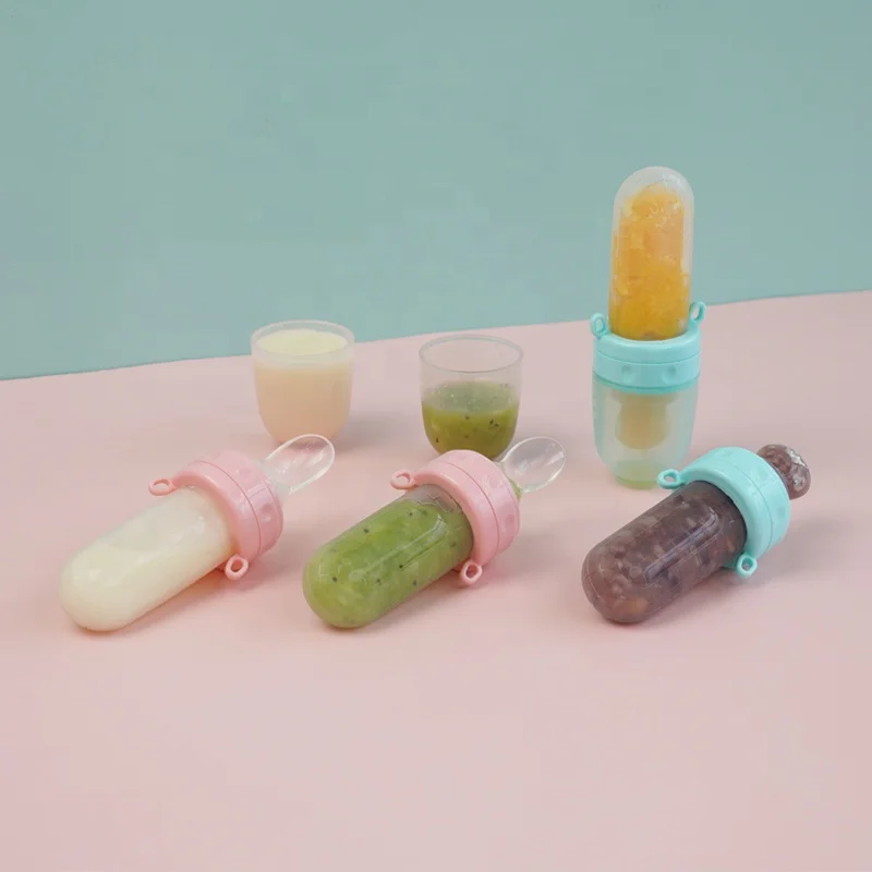 New Design Soft Squeeze Silicone Baby Fruit Pacifier Feeding Bottle Feeders Spoon Feeder With Spoon Set For Baby