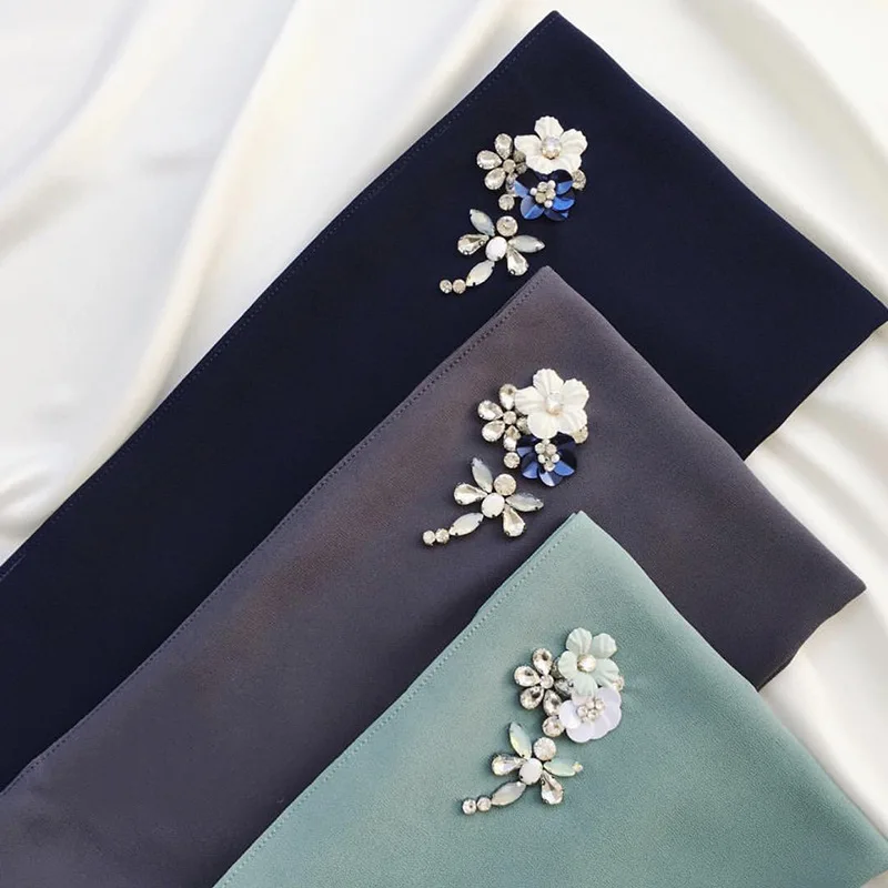 pleated Muslim Chiffon Hijab 75*180 With Beautiful Faux Jewel scarf