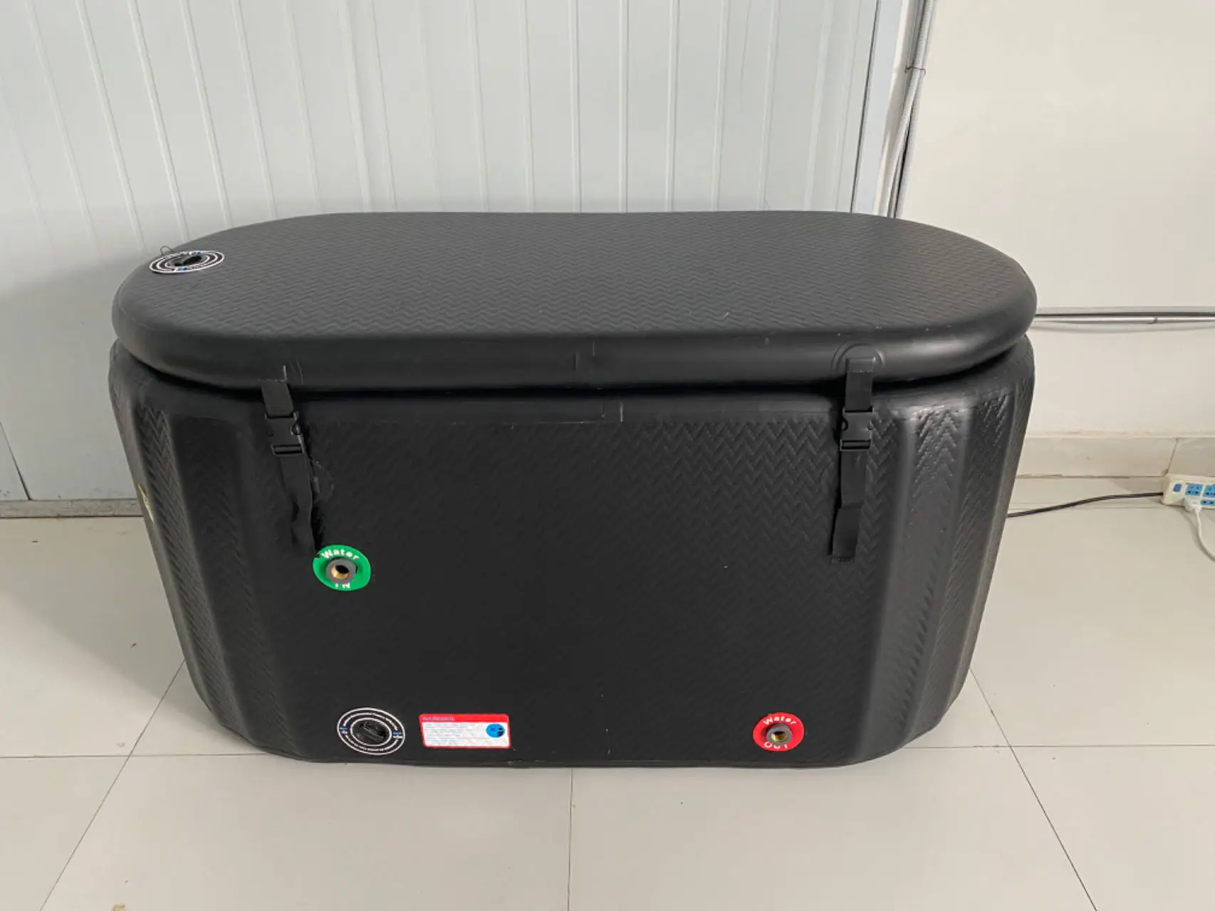 Custom size outdoor Cold therapy plunge pool inflatable portable ice bath tub ice bath tub for athletes