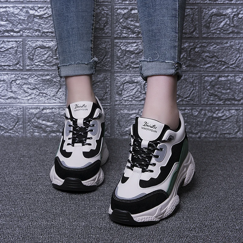 Wholesale women Sport Shoes Breathable Mesh Sneaker Height  Increasing Shoes