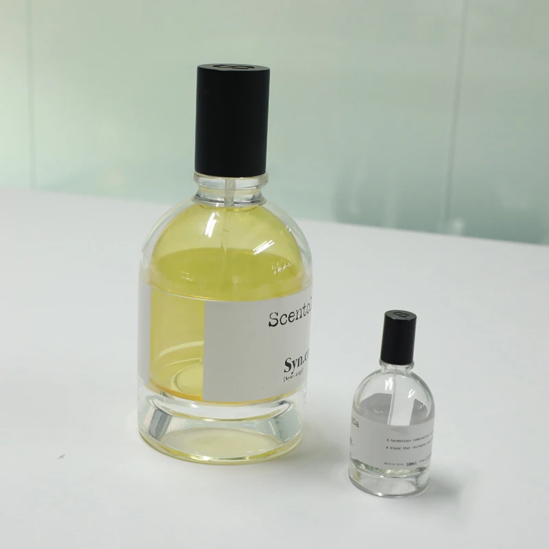 Acrylic Cosmetics Packaging Supplier Giant Bottle Display Prop Makeup Sample Window Display Sculpture