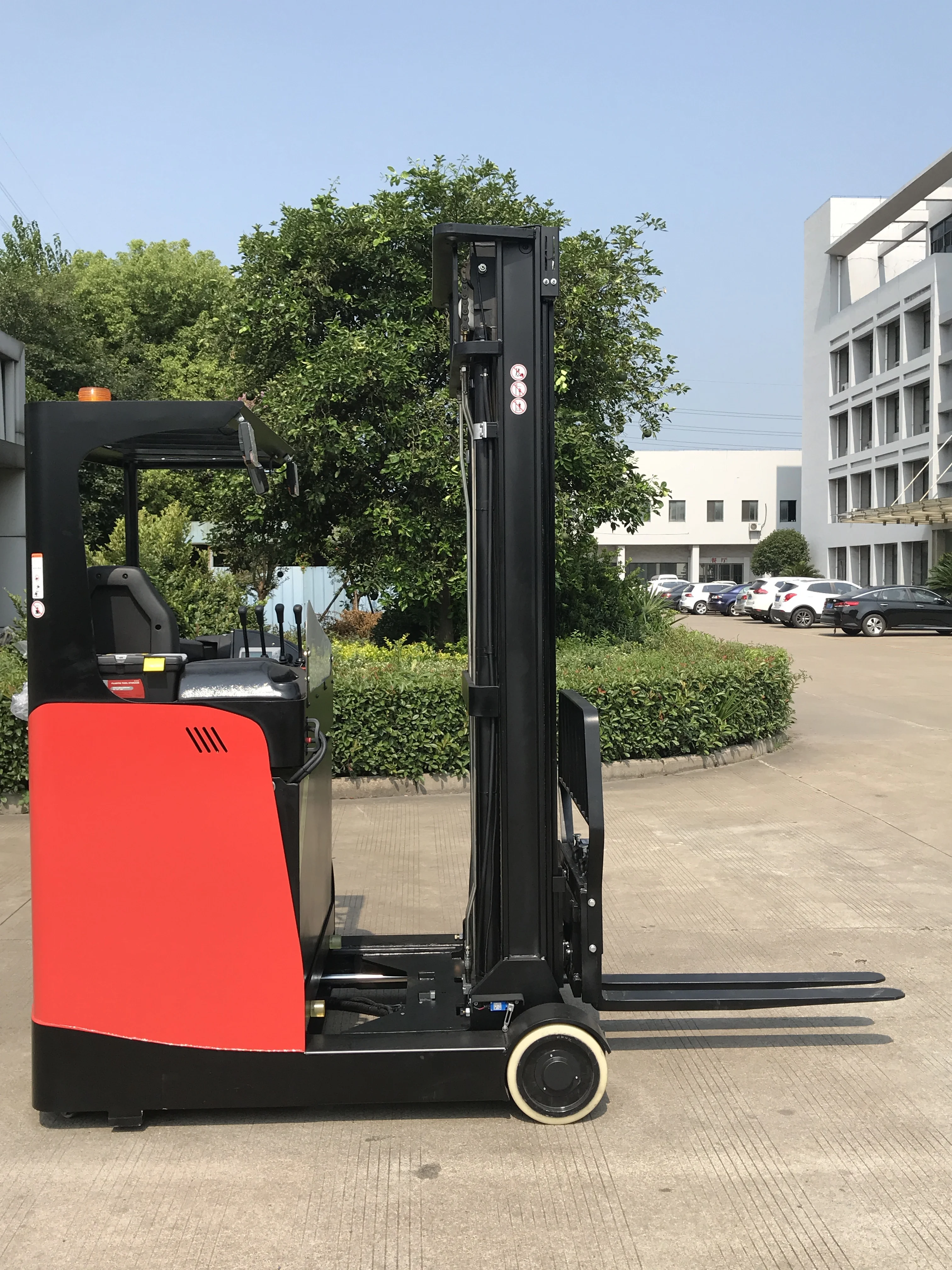 Best selling products in europe full-electric stacker lift stacker battery powered forklift fast charging