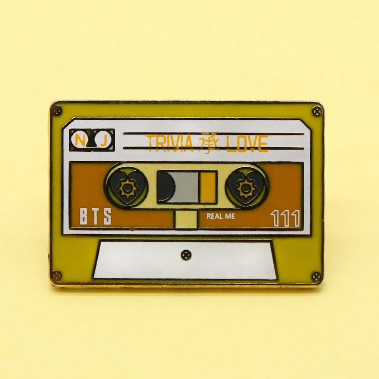 Maker Badge Manufacturer Quality With Epoxy Dome Custom Soft Enamel Pin