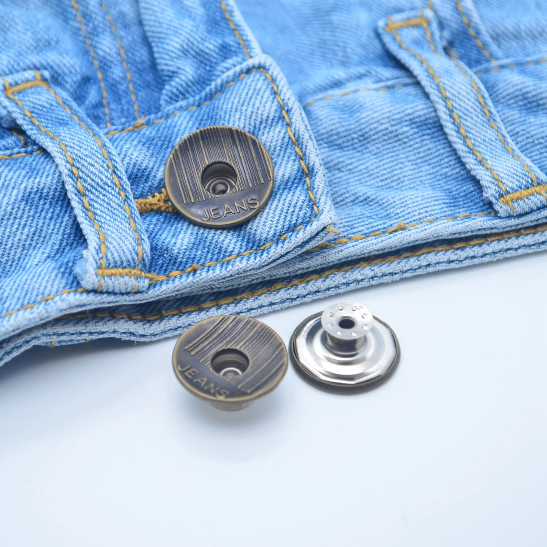 Factories Custom Brand Name Logo Metal Jeans Buttons Hollow Plating Denim Button And Rivets for clothes 17mm