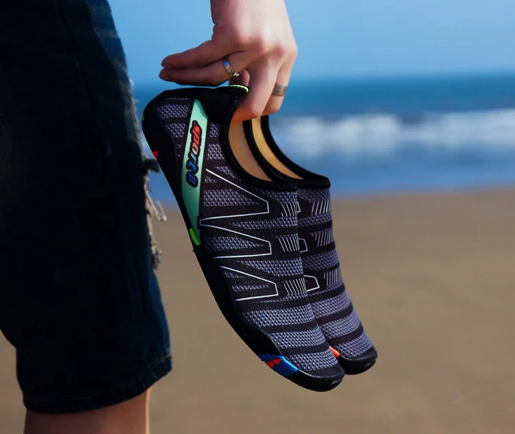 2024 Summer Women And Men New Mesh Outdoor Hiking Shoe Casual Printing Water Proof Shoes Light Breathable Water Shoes