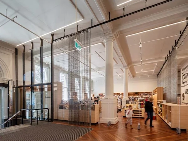 Flexible Stainless Steel Chain Mesh Curtain Wire Mesh Curtain Coil Drapery Metal Mesh Curtain for Chandelier