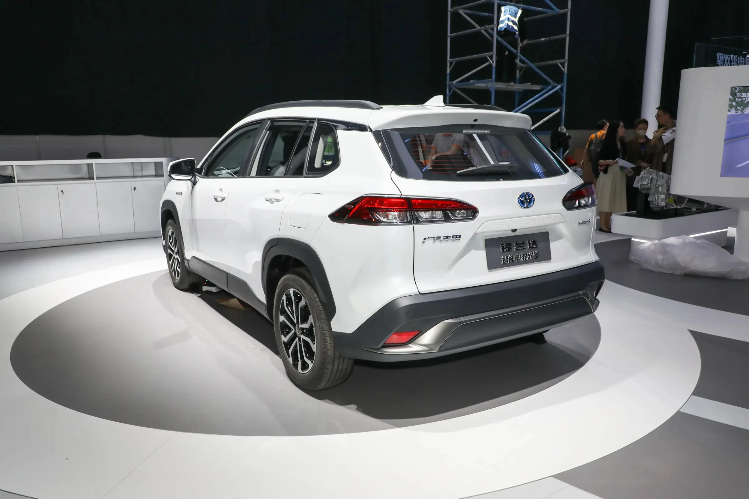 High Quality Toyota Frontlander 2023 Oil Electric Hybrid Car Toyota Cars Used Second Hand- Petrol