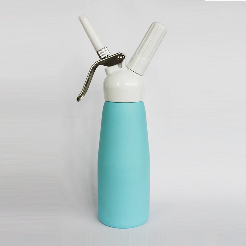 Durable aluminum with forged aluminum whipped cream dispenser without leakage