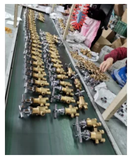 Modern Bath Freestanding  Hot & Cold Faucet  Bathtub Mixer FaucetsTaps