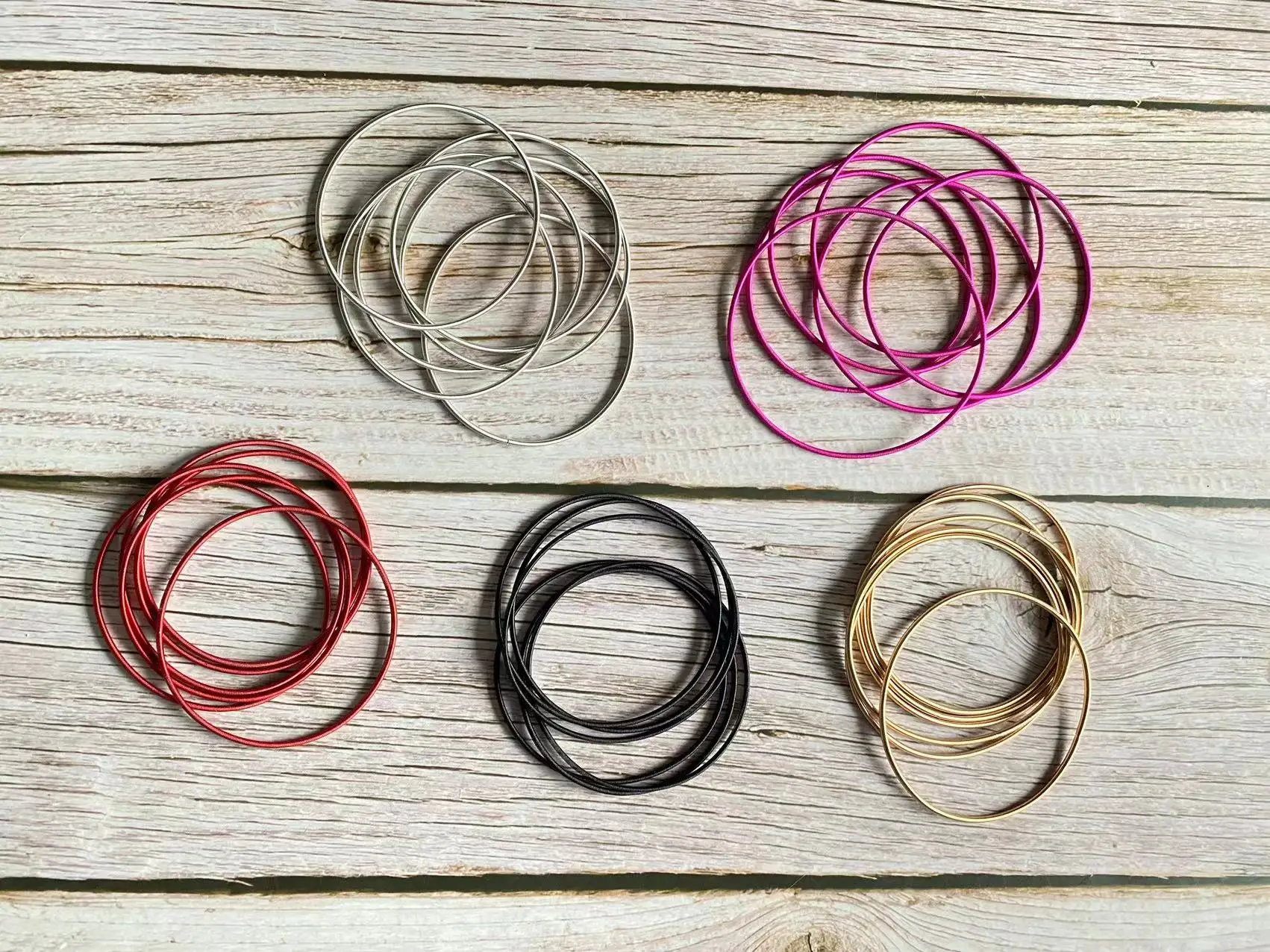 Personalized Wholesale Lucky Minimalist Colorful Stacking Stainless Steel Stretch Guitar String Bracelet