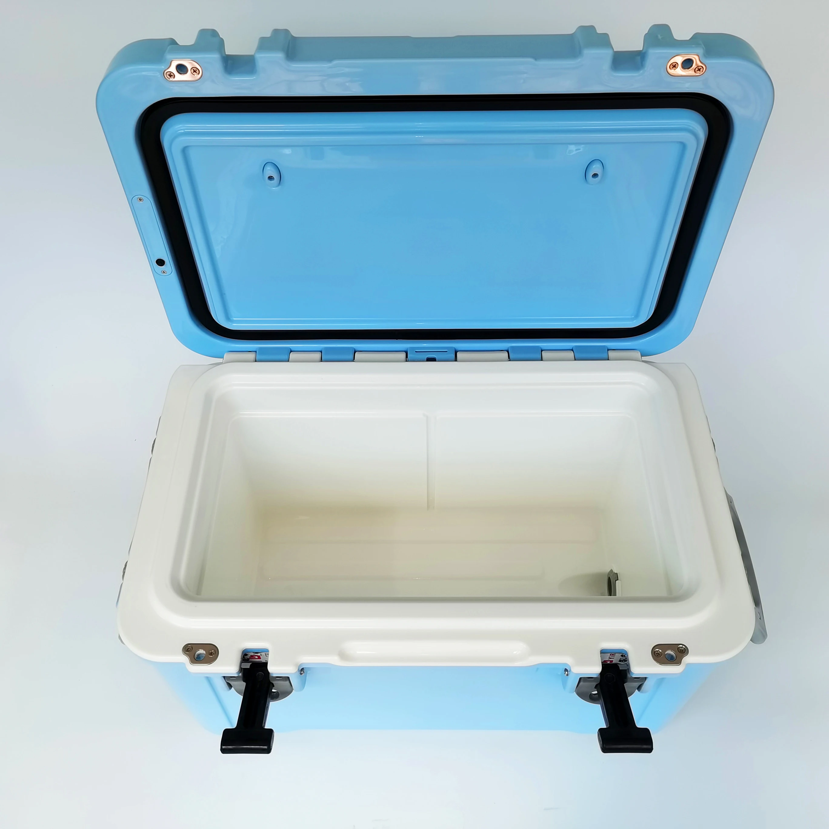 
2020 insulated 35QT portable medical fishing outdoor waterproof injection coolest large cooler box 