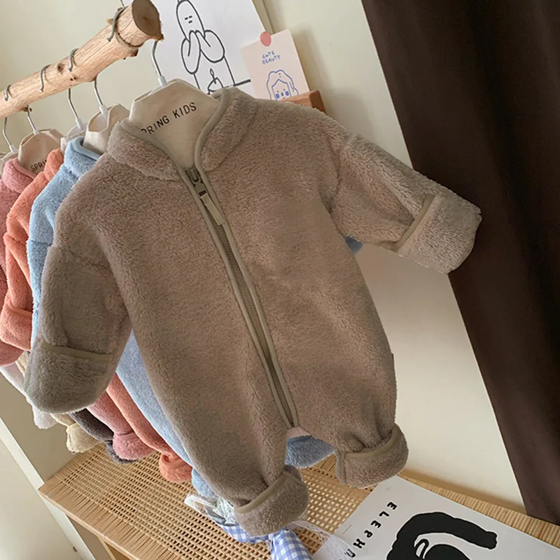 Wholesale newborn infant baby boys girls 0-12M lamb warm jumpsuits multi-color thickened little girls rompers pajamas