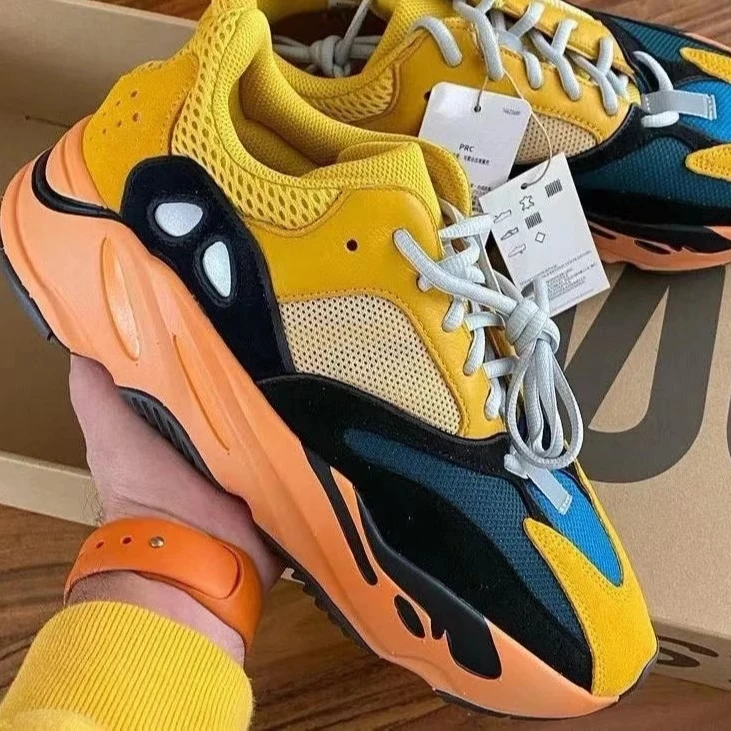 
2021 high top stock yezzy 350 v2 sport sneakers yeezy 700 v2 sun running shoes with logo 