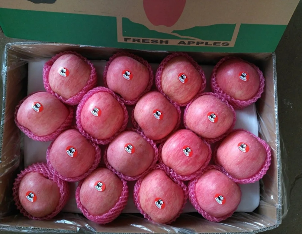 Apel Fuji больших размеров в полоску