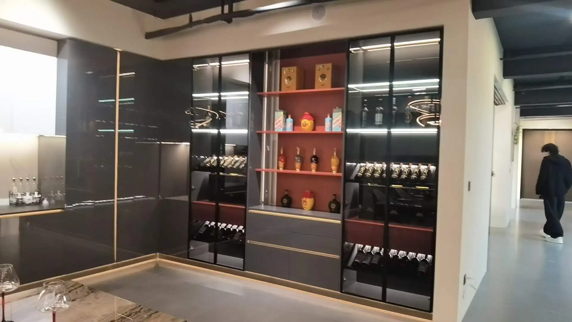 Hored House Modern luxury aluminum Furniture set glass wine Cabinet Sofas Kitchen Cabinets Wardrobe Whole House Customization