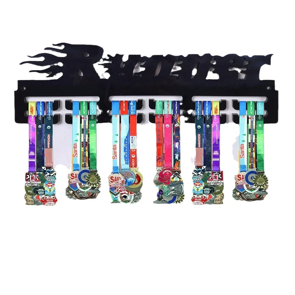 Настенная вешалка для хранения спортивных медалей