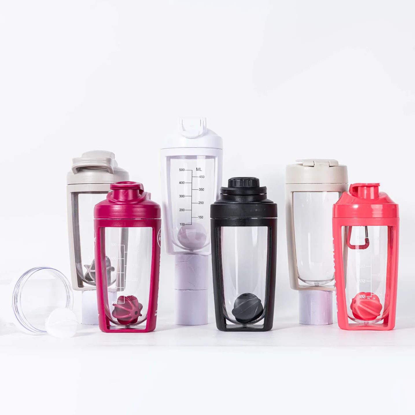 PET Custom Logo plastic 650ML Sports Fitness Mix Drinks Cup Protein Mixer Water Shaker Bottle for Gym