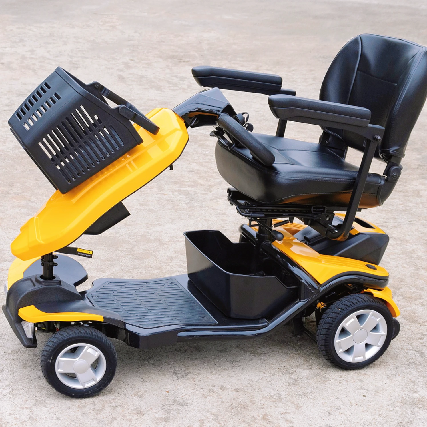 Wholesale Supplier Portable Foldable Electric Scooters Lightweight Long Range Adults Fat Tire Chinese Electric Mobility Scooters