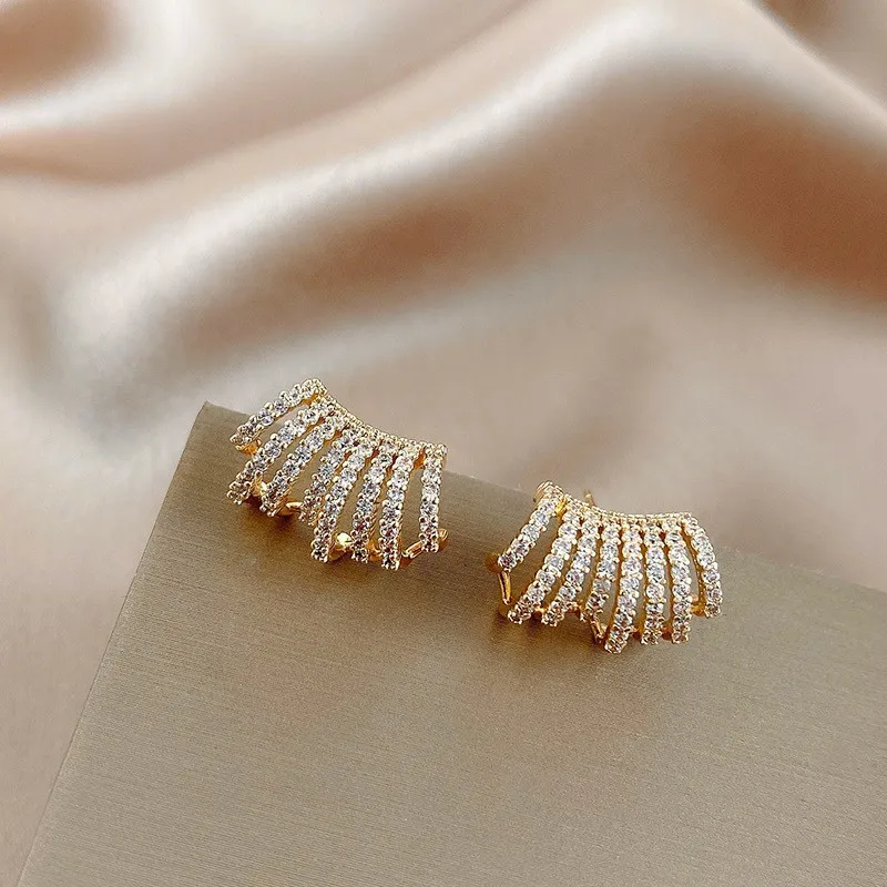 Korean Quality Gold Plated Fashion Diamond Luxury Women Stud Earrings Stylish Multilayer Row Cubic C Shape