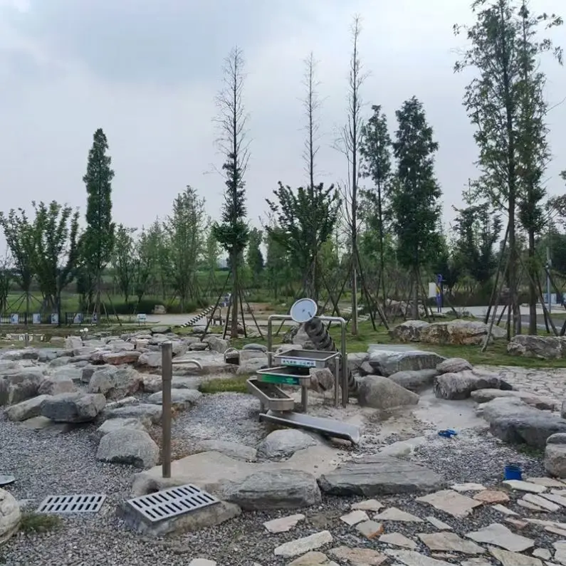 Archimedes Screw Water Pump for Educational Playgrounds and Outdoor Water Amusement in Parks and Schools