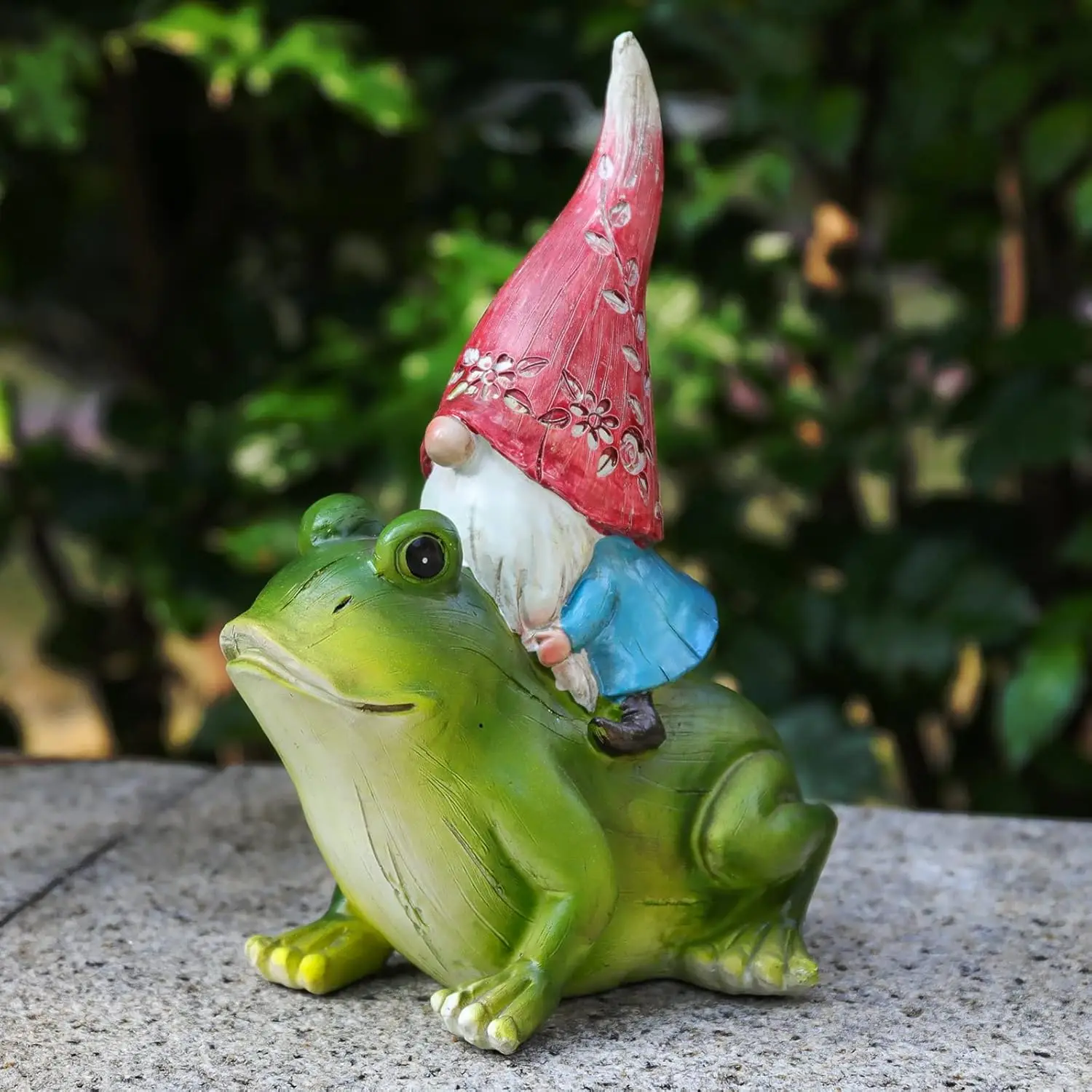Resin Outdoor Decor Garden Gnome Statue Garden Gnomes Sitting on Frog Statue for Garden Yard Patio Lawn