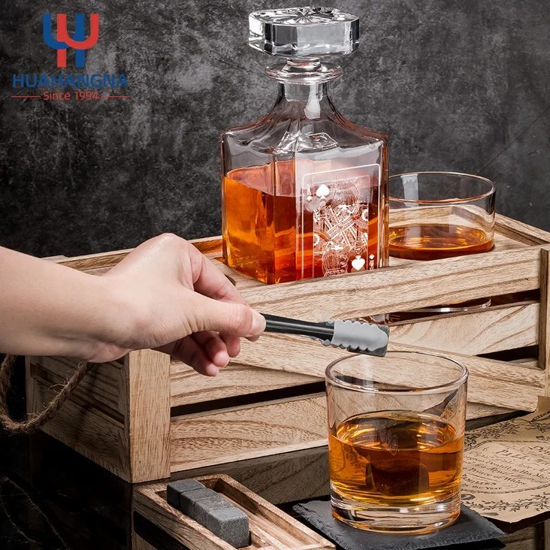 Luxury 3 Pack Unique Custom Printed Crystal Glass Whiskey Decanter Set with Wooden Stand Gift Box for Wine Brandy Whisky Sake