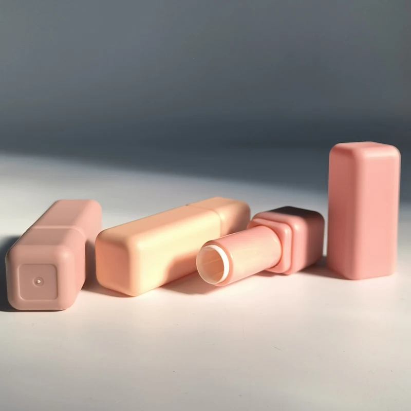 KH131 Luxury 3.5g Matte Lipstick Tube For Custom Liquid Lipstick Square Tube With Cosmetic Tube Packaging