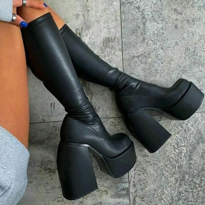 Женские сапоги до колена