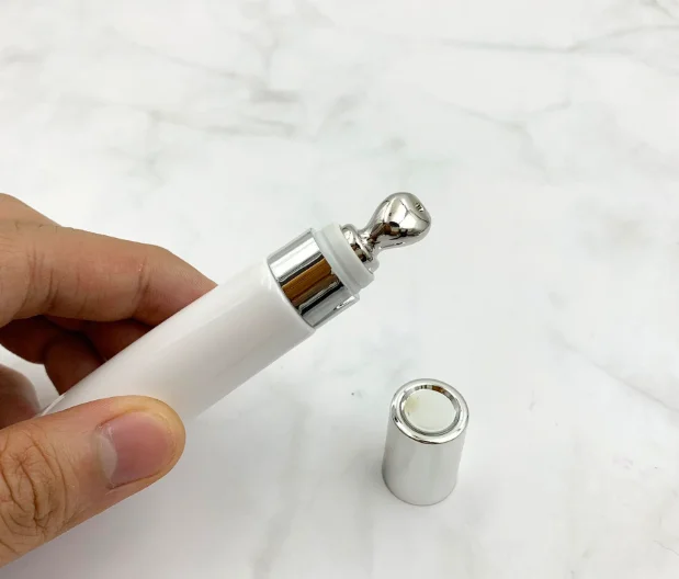 10ml 20ml empty plastic cosmetic eye cream tube packaging with alloy metal massage applicator