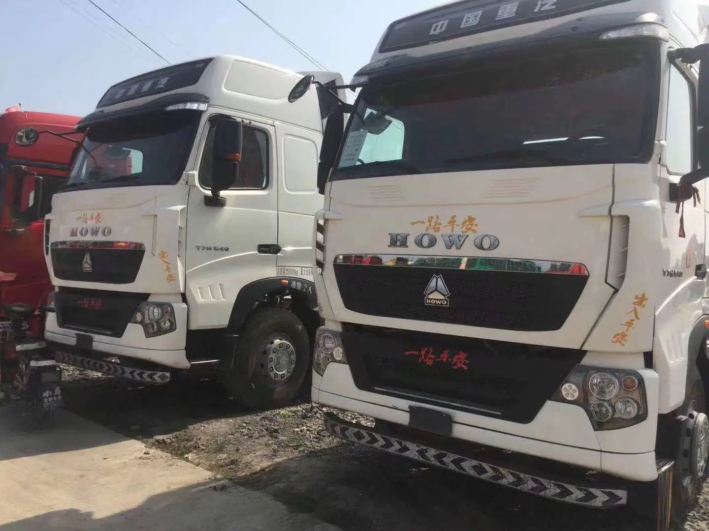 Лидер продаж 2022 г. тягач Haowo на 550 лошадиных сил 6X4