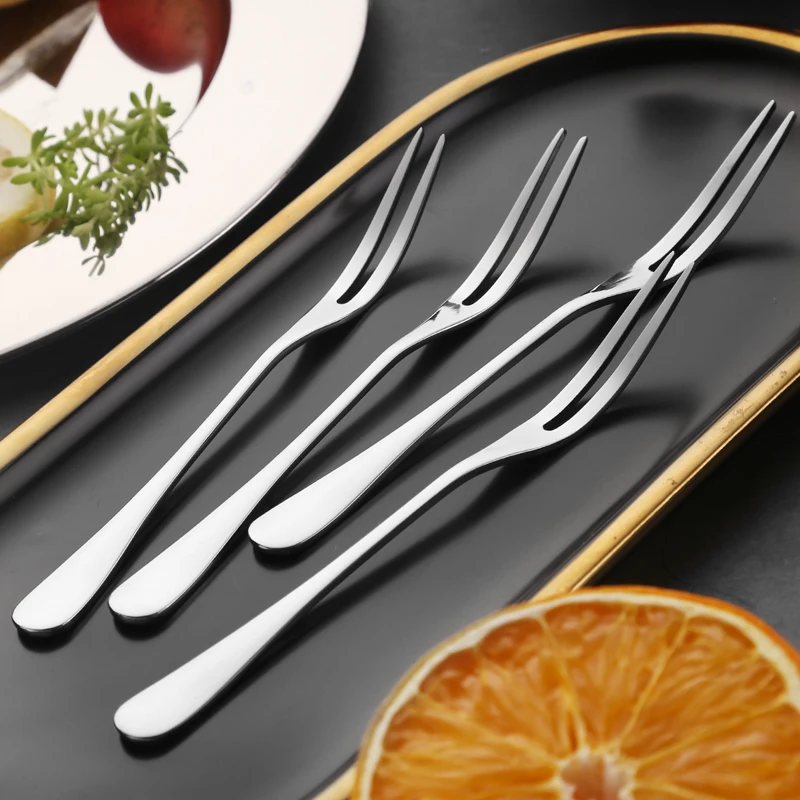 
High Quality Mirror Polished Stainless Steel 304 Fruit Forks, Suitable for Family Hotels and Restaurants. 