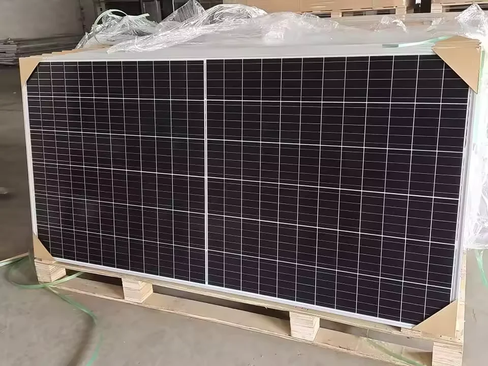 Фотоэлектрическая солнечная панель Aiko 655 Вт 650 монокристаллическая типа N Topcon BIPV 645 ABC для ковра