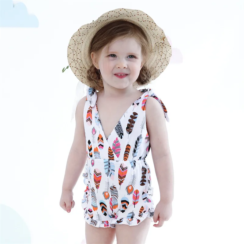 
2021 new arrival Summer litter baby girls Suspended jumpsuit ,our door casual infants romper 