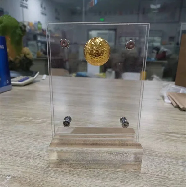 Customized acrylic golf ball display case