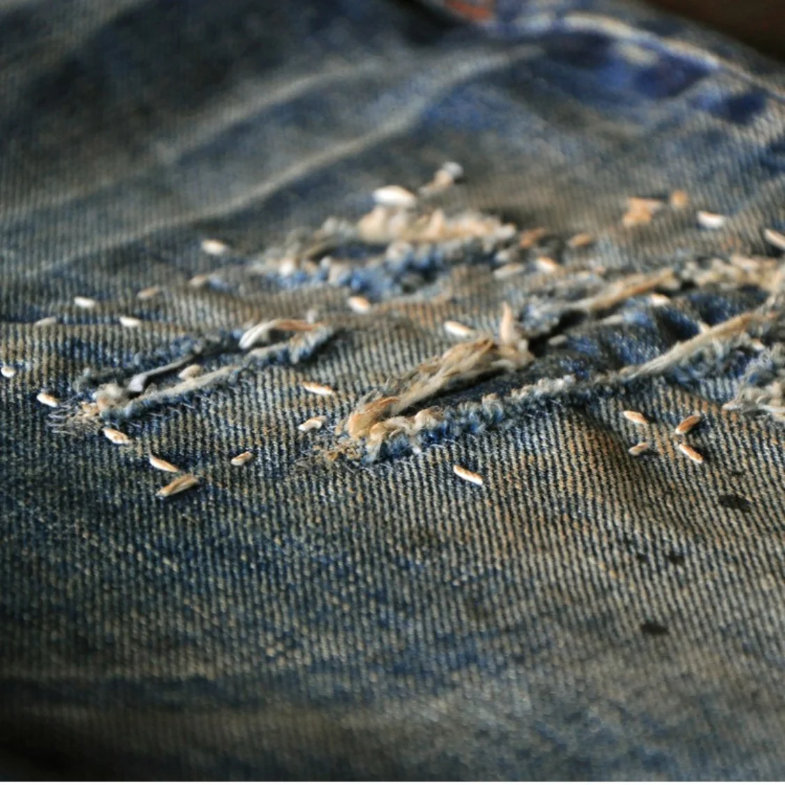 SENSE Customized High Quality Repaired Heavy Distressing  Selvedge Washed Men Denim Jeans