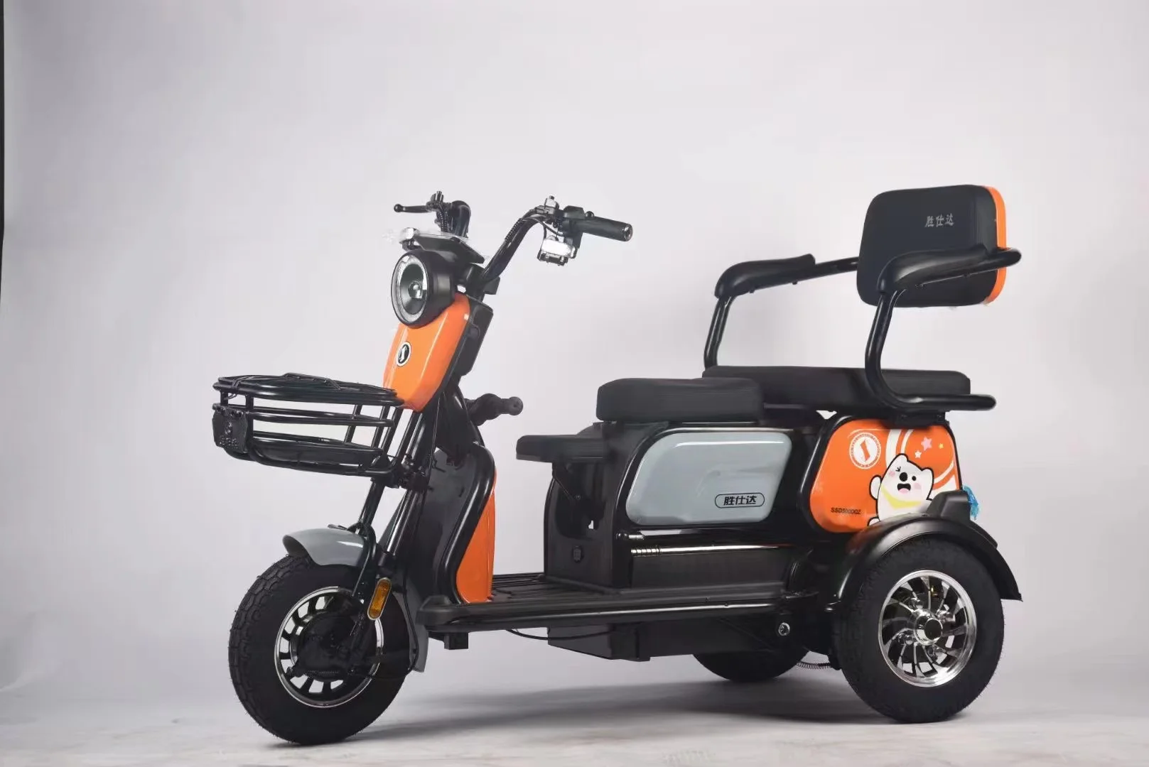 China Adult Electric Motorcycle 3 Wheel Electric Tricycles With Passenger Seat And Cargo