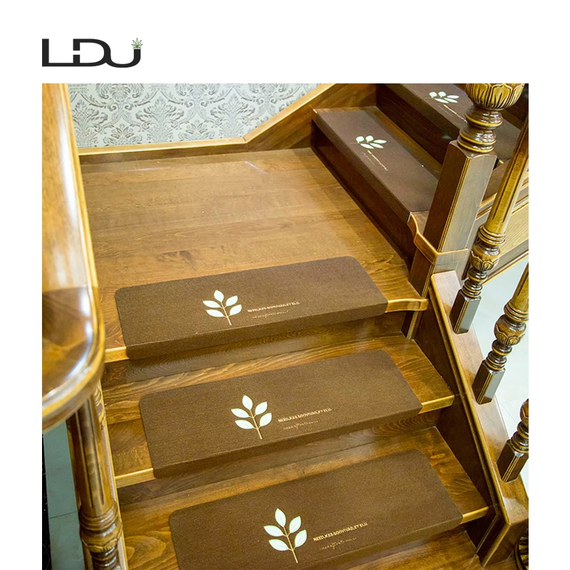 
Anti Slip Polyester PVC Backing Pending Non Slip Comfortable Indoor Stair Carpet 