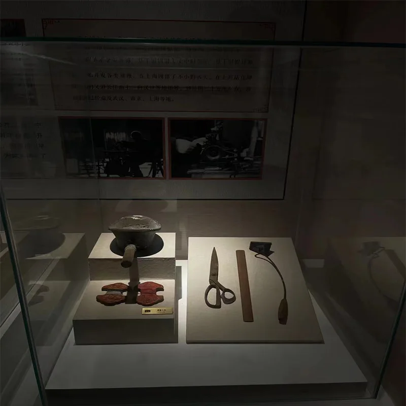 Zoomable 1W 3W anti-glare focusing led light for jewelry showcase commercial spotlight suitable for display lighting