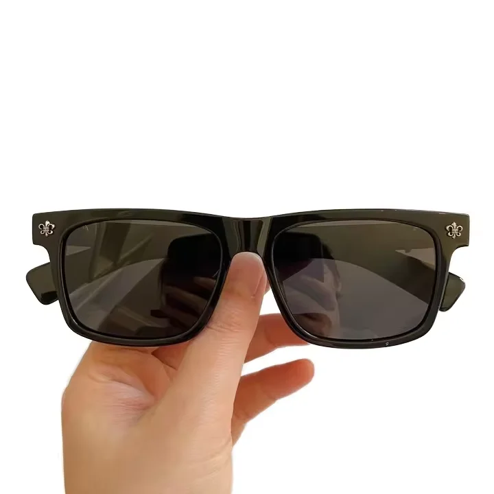 Classic Unisex Fashion Sunglasses with Fine Carved Copper Needle Logo Mirror Legs Exquisite Perfect Details Lenses Material Tac