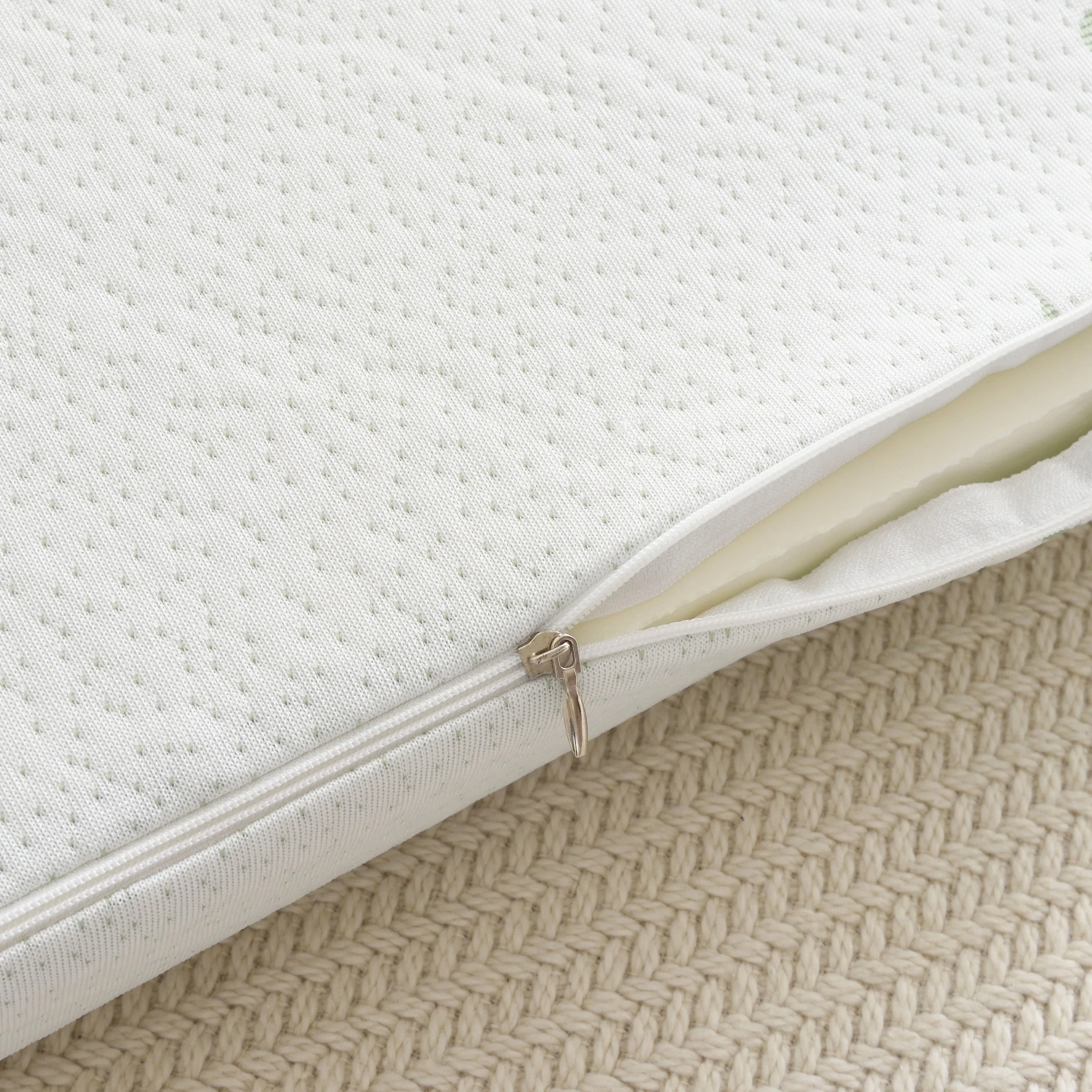 Фабричная оптовая продажа индивидуальные бамбуковые подушки с эффектом памяти SKP004