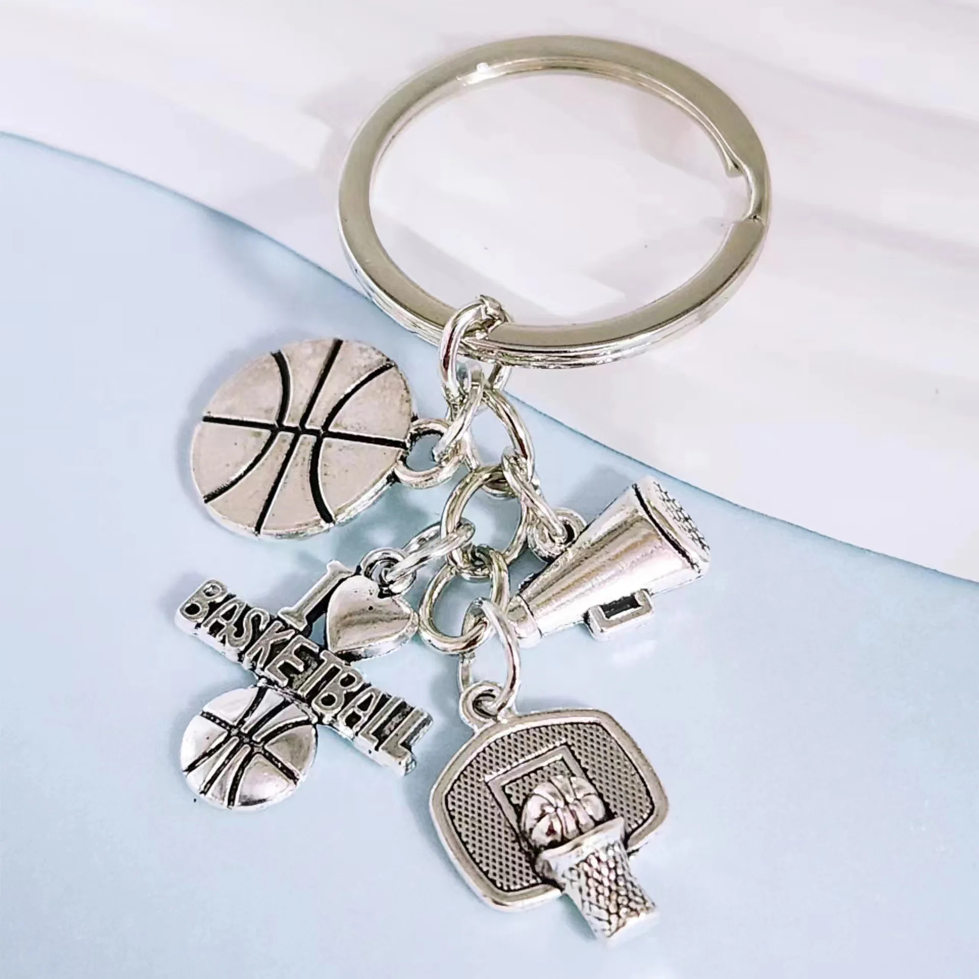 Wholesale Fashion Sports Basketball Keychain I Love Basketball Key Pendant Jewelry Metal Keychain