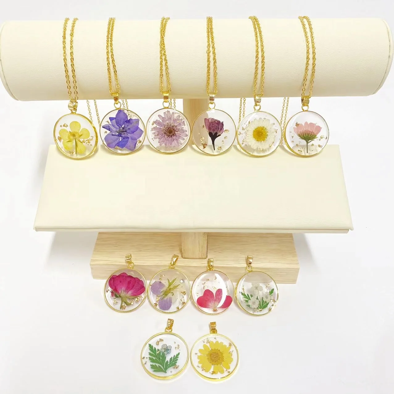 С узором в виде плюща смолы ювелирные изделия цветочек кулон Настоящее сухих цветов ожерелье из нержавеющей стали с золотым покрытием рождения цветочное колье для
