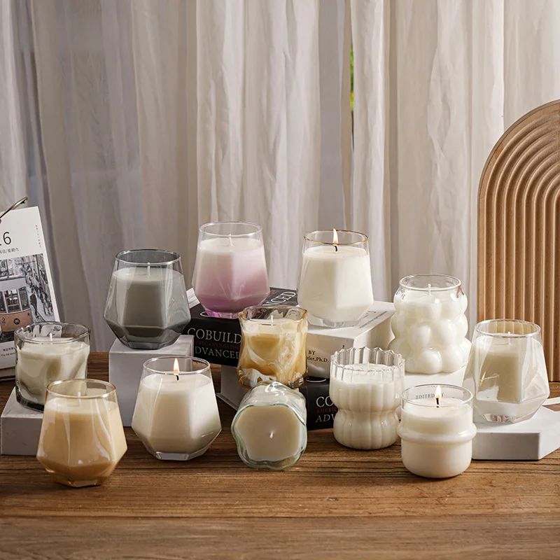 Hand Poured in USA Long-Lasting Essential-Oil Scented Soy Wax Blend Candle in Glass Holders Lanterns & Jars