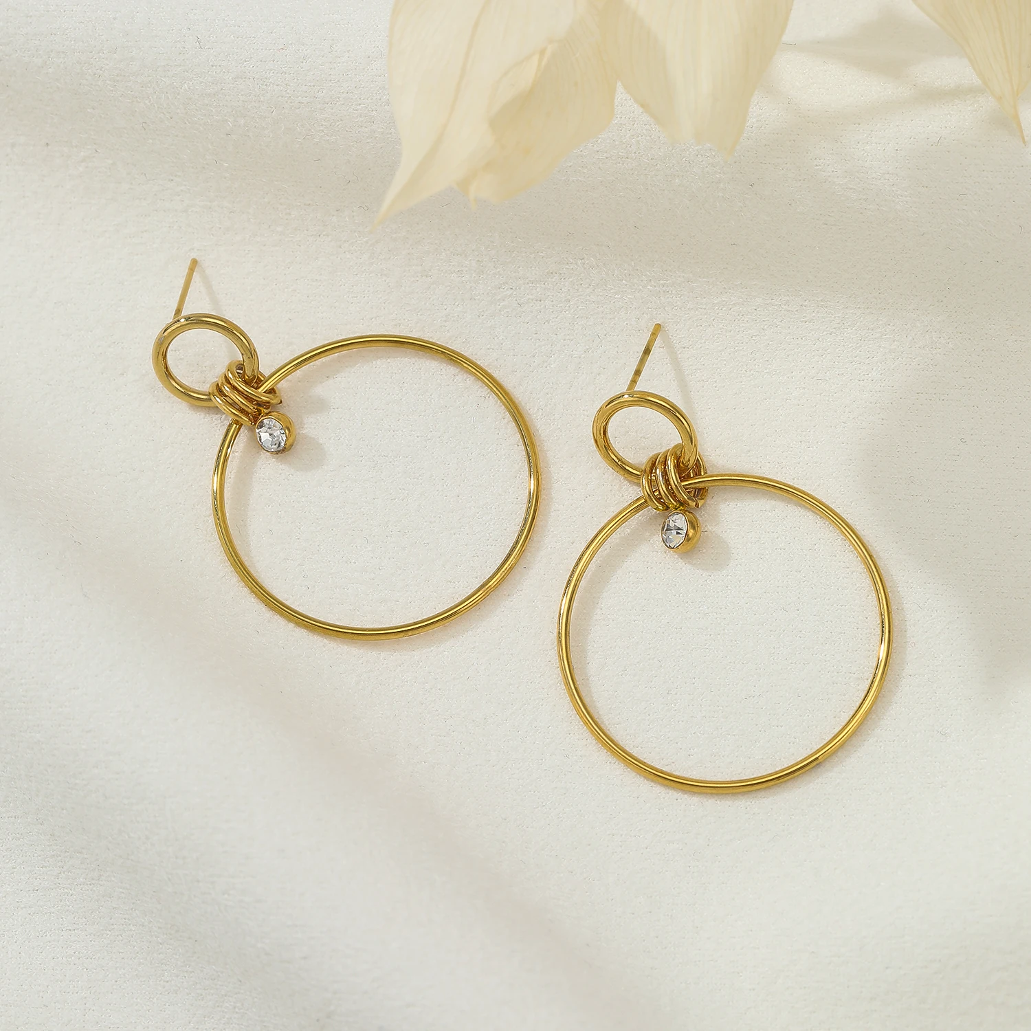 Factory Customized Stainless Steel 18K Gold Plated Simple Zircon Three Rings Pendant Hoop Large Earrings