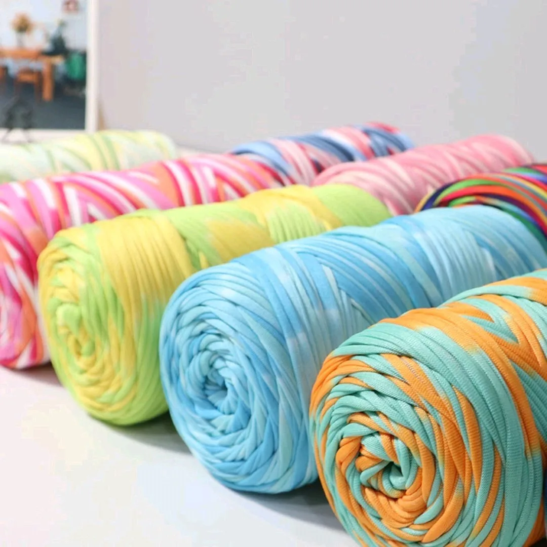 Ins section dyed color t-shirt yarn crochet hand bag material DIY crochet carpet cushion storage basket fancy knitting yarn