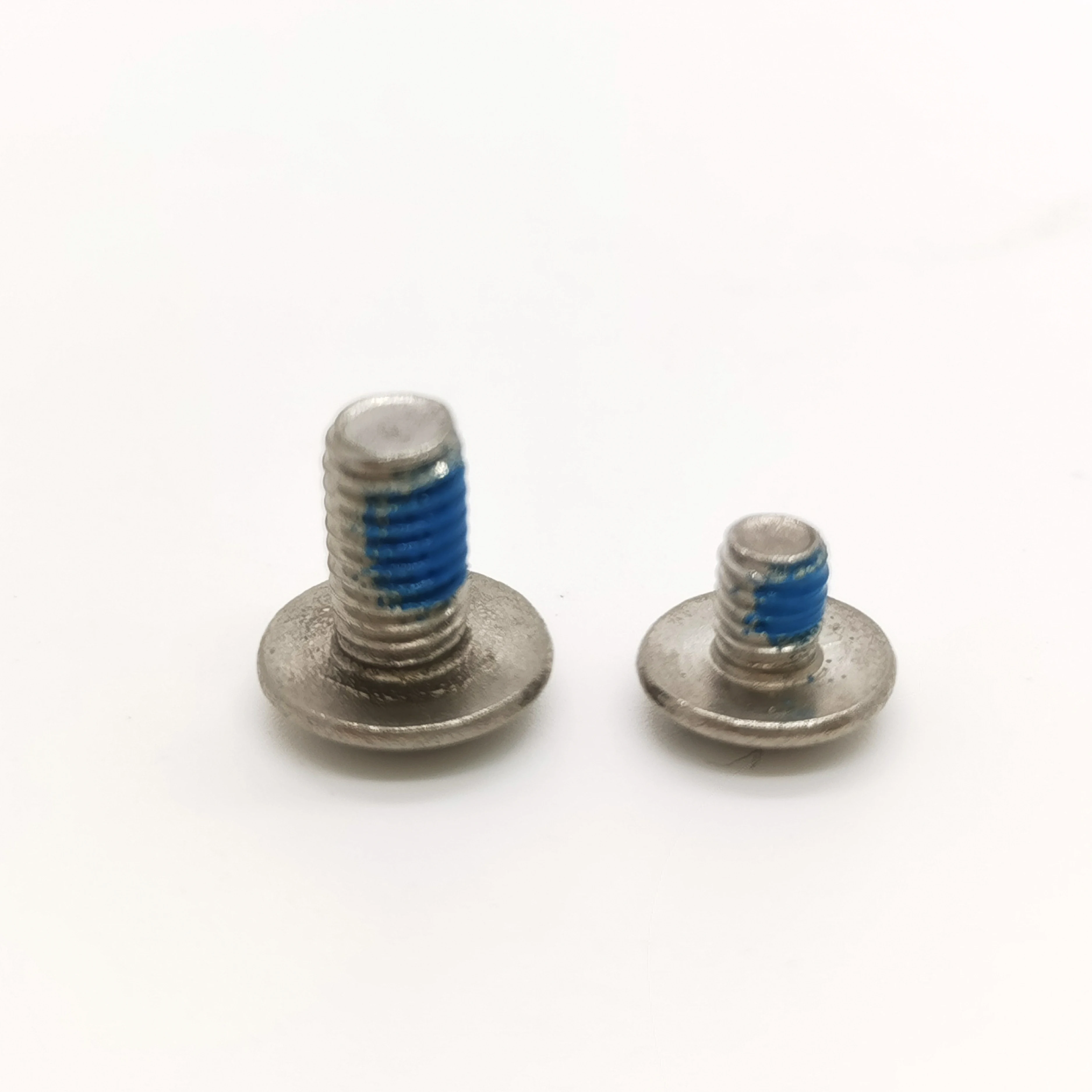 18-8 stainless steel  customized mini screw pinhole camera m1m2m3m4 cross pan head coated screw torx small cabinet screws